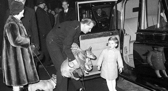 With Her Majesty The Queen, 1963 © PA