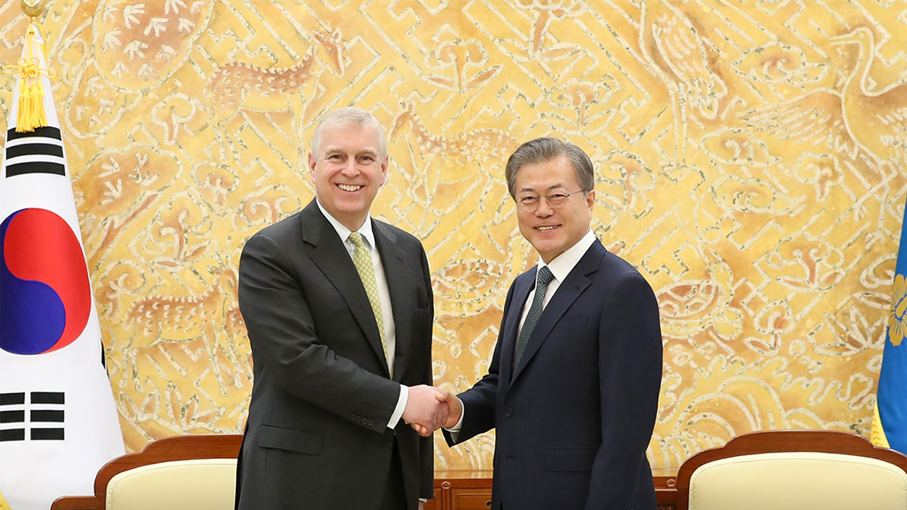 The Duke of York meets the President of the Republic of Korea